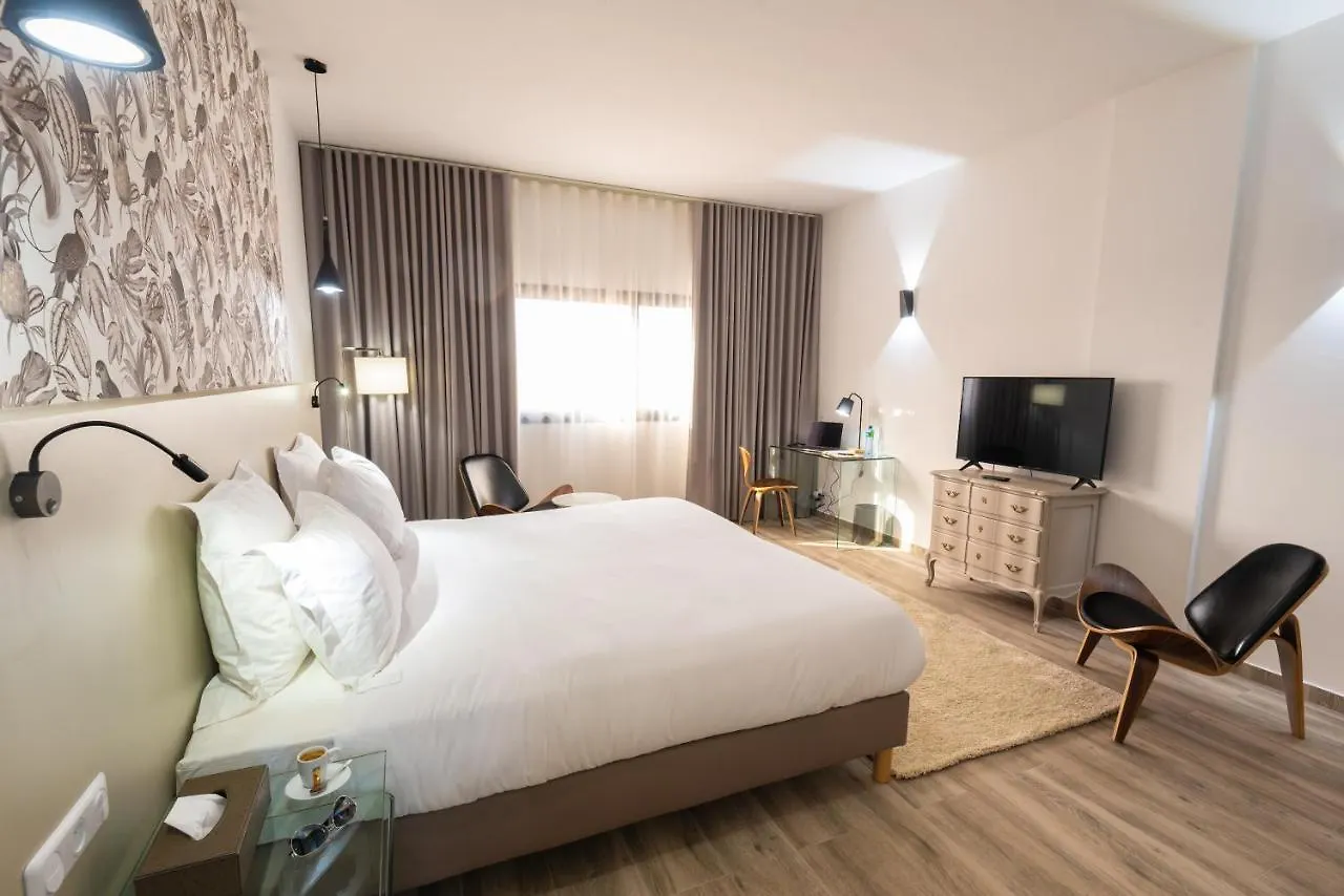 Hotel L'Adresse Dakar 4*,